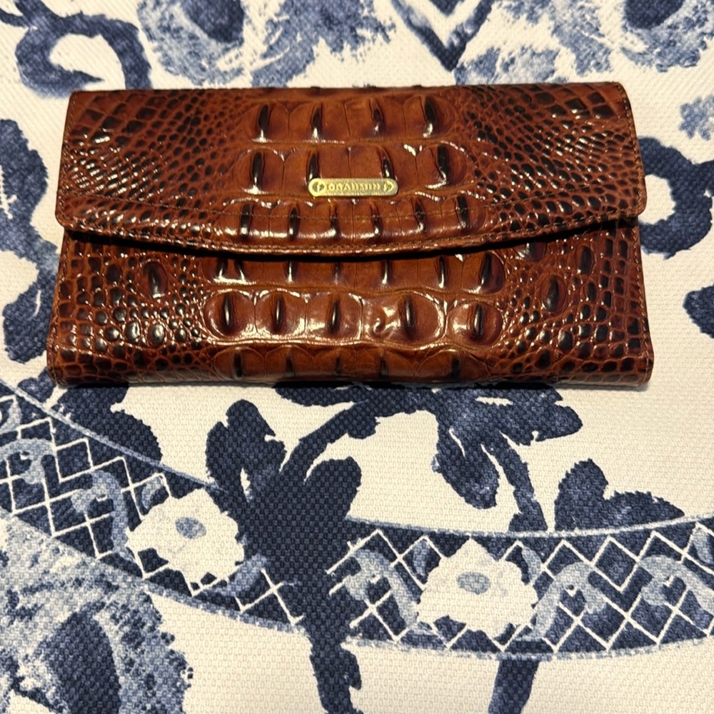 Brahmin genuine embosses leather wallet